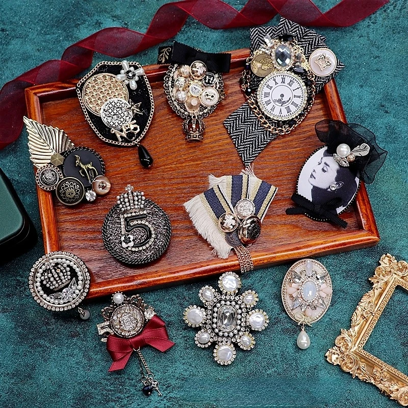 

SHMIK Vinteage Cloth Palace Baroque Style Camellia Brooches Jewerly For Women Lady Elegant Pearl Tassel Badges Lapel Pin Brooch