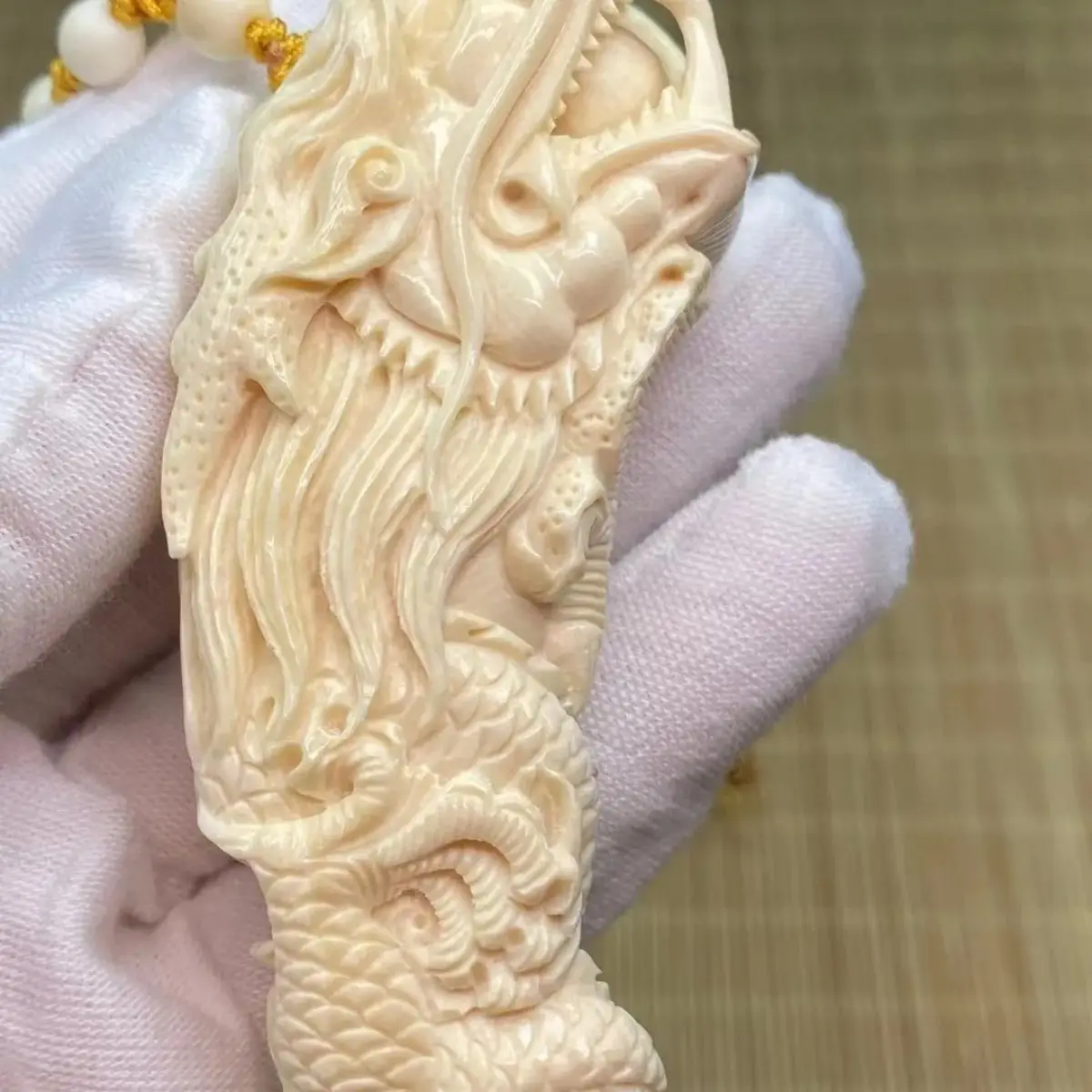 Natural Mammoth Ivory Carving Dragon Tooth Tip Stationery Play Men's And Women's Pendant Hand Put Piece Upscale Car Hanging Stat