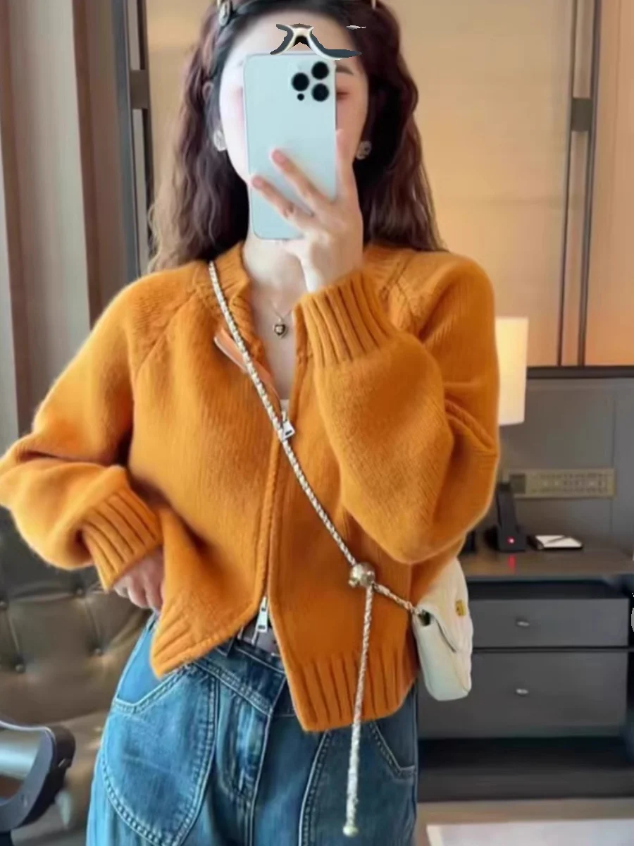 Уменьшающий возраст розово-красный свитер с двойной молнией верхняя одежда