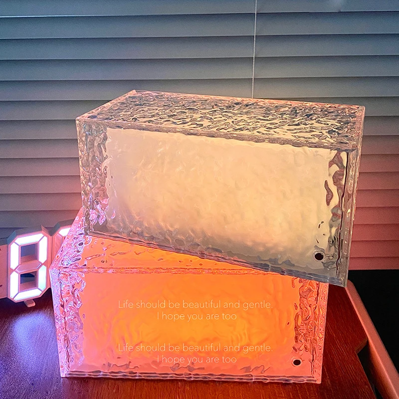 Настольная лампа для спальни