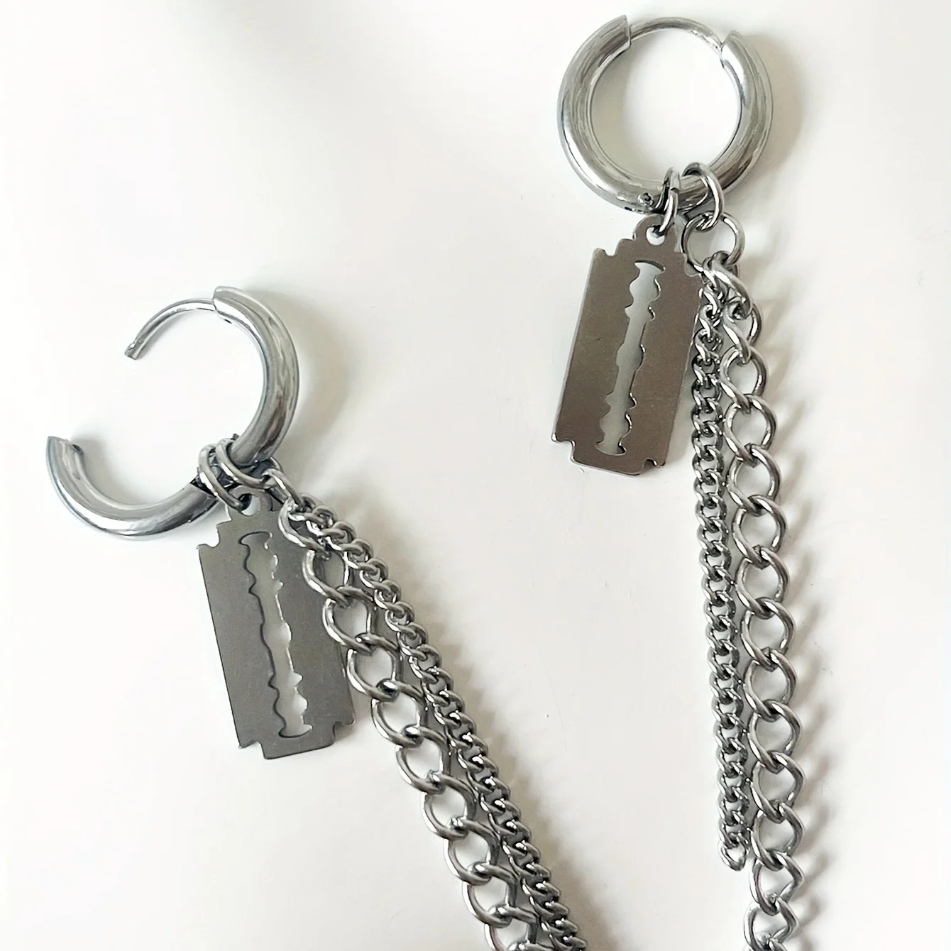 1 пара серег-гвоздиков в стиле панк-готика из нержавеющей стали креативная