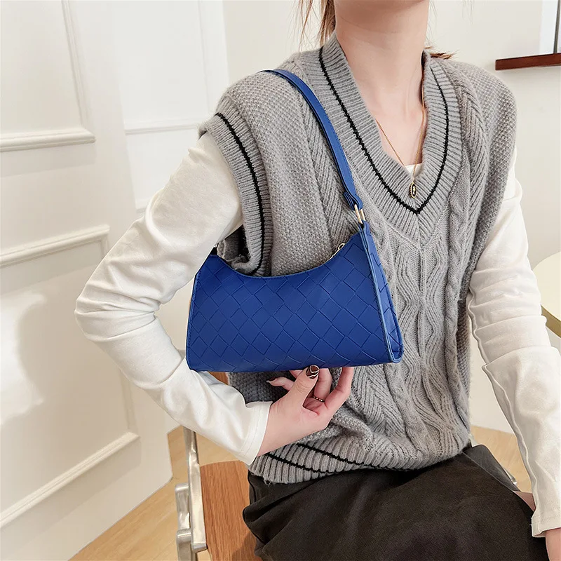 

2022 New Shoulder Bag Spring And Summer Tote Retro All-Match Female Rhombus Hand Bag Solid Color Single Underarm Bags Hand-Held