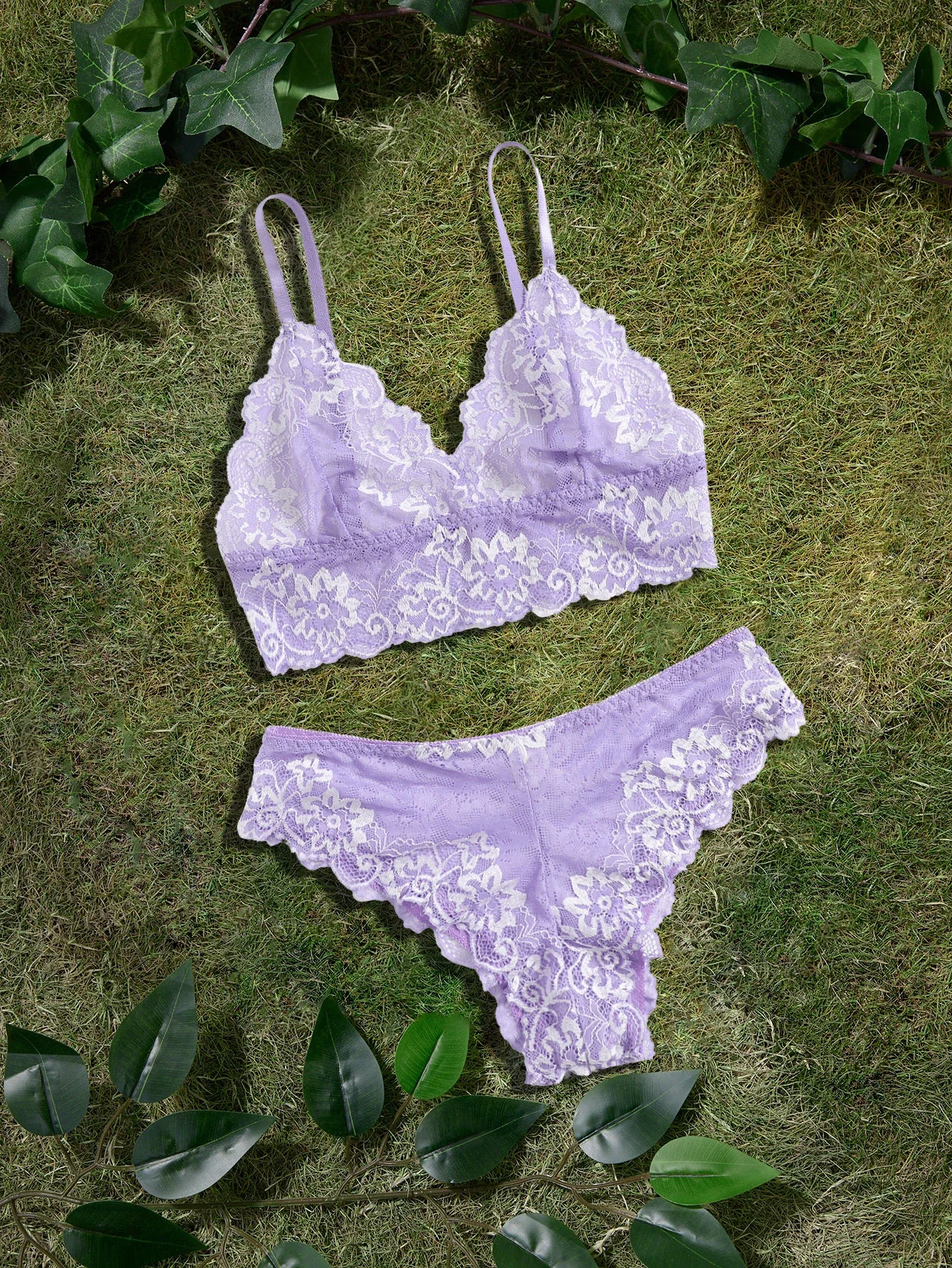 

Floral Lace Lingerie Set