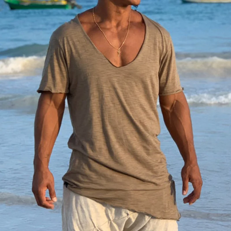 

Футболка мужская с V-образным вырезом и коротким рукавом