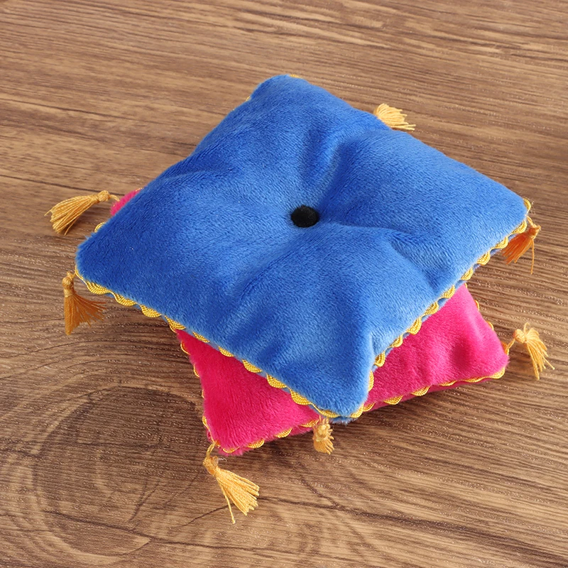 

1 шт., квадратная подушка для кукольного домика