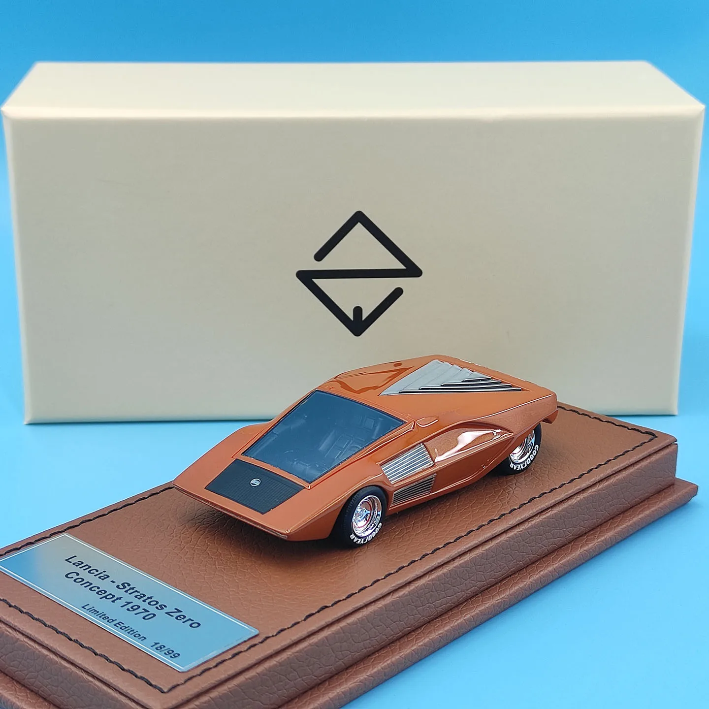 Фото Масштабная модель автомобиля Lancia Zero Concept 1970 года из смолы, масштаб 1:43, бренд ENGUP №3
