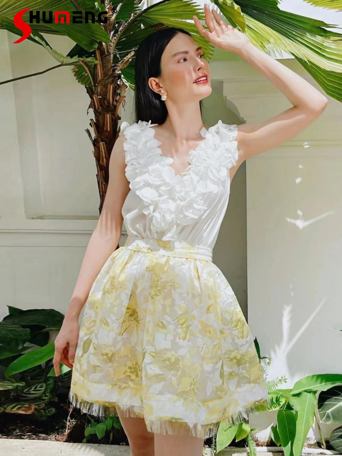 

Vietnam 2022 Spring Summer New Ladies Fashion Elegant Sleeveless Above Knee Dress Women's Sweet 3D Petals Stitching Short Dress