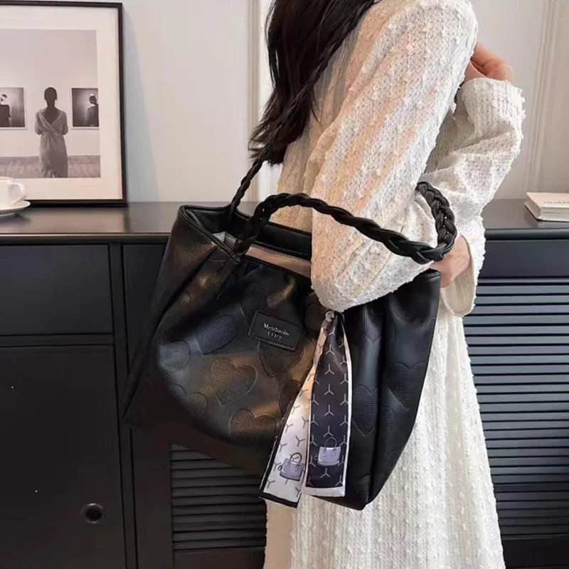 Корейская модная сумка с принтом сердца для женщин вместительная через плечо из