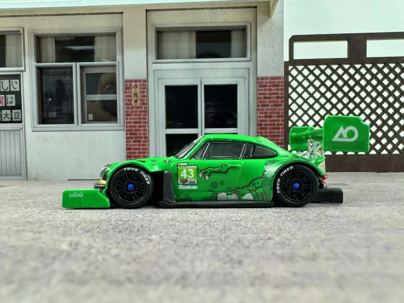 Топ 1:64 SVRSR Block43 Green Dragon Limited699 литая модель автомобиля