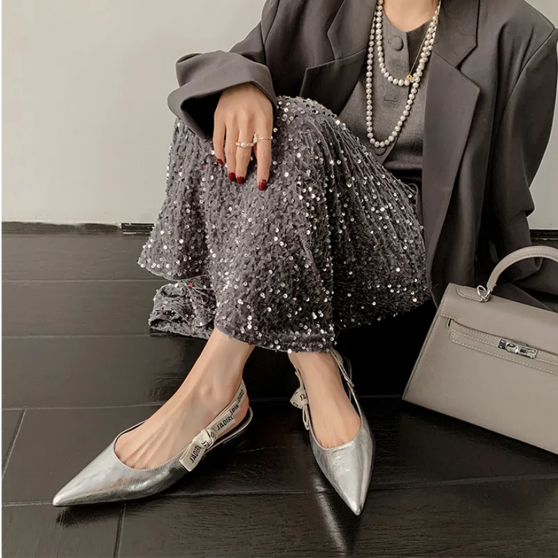 2025 новые модные однотонные сандалии на высоком каблуке с острым носком и пряжкой