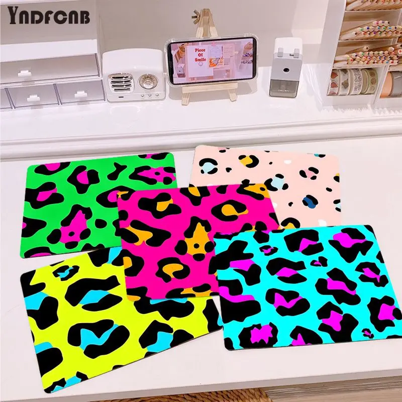 

Leopard Print Rubber Small Cartoon Anime Gaming Mouse Pad Keyboard Mouse Mats Smooth Company Deskpad Home Decor