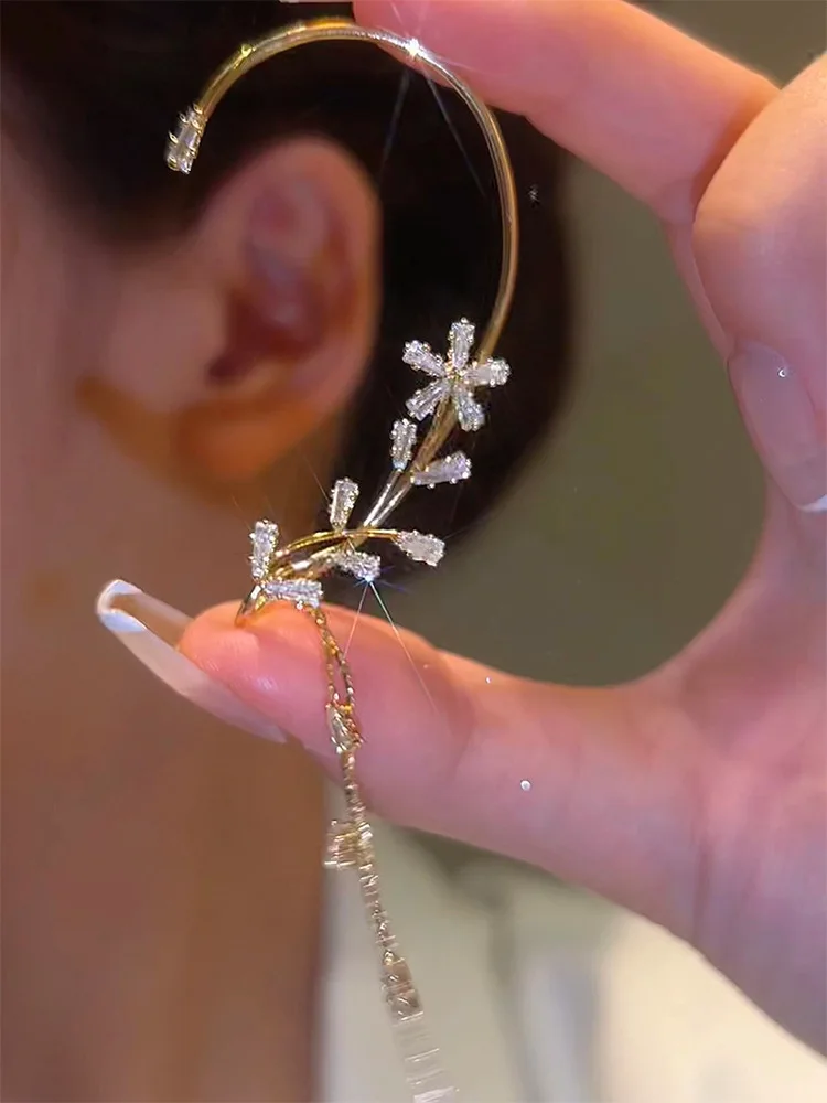 

Design Sense Zircon Flower Tassel Earrings 2022 New Trendy Niche Fairy Earrings High-end Earrings Without Pierced Ears