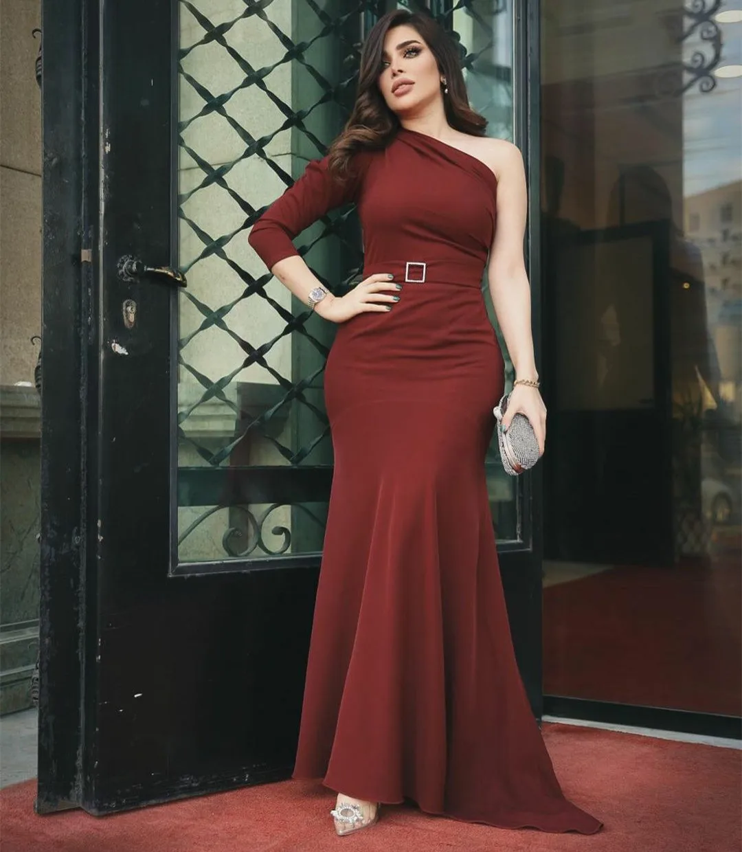 

Винтажное длинное вечернее платье из крепа бордового цвета, платье русалки с одним открытым плечом и шлейфом, платье для выпускного вечера, женское платье