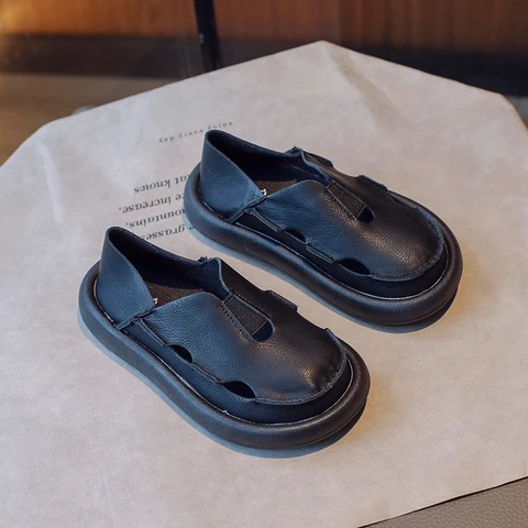 Повседневная обувь для мальчиков, новинка 2023, простая детская обувь с круглым носком, нескользящая модная детская повседневная обувь для девочек, однотонная Корейская обувь из искусственной кожи на плоской подошве