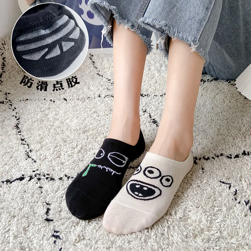 

Летние разноцветные женские носки, японские носки, модные милые Мультяшные хлопковые носки, силиконовые противоударные с невидимыми носка...
