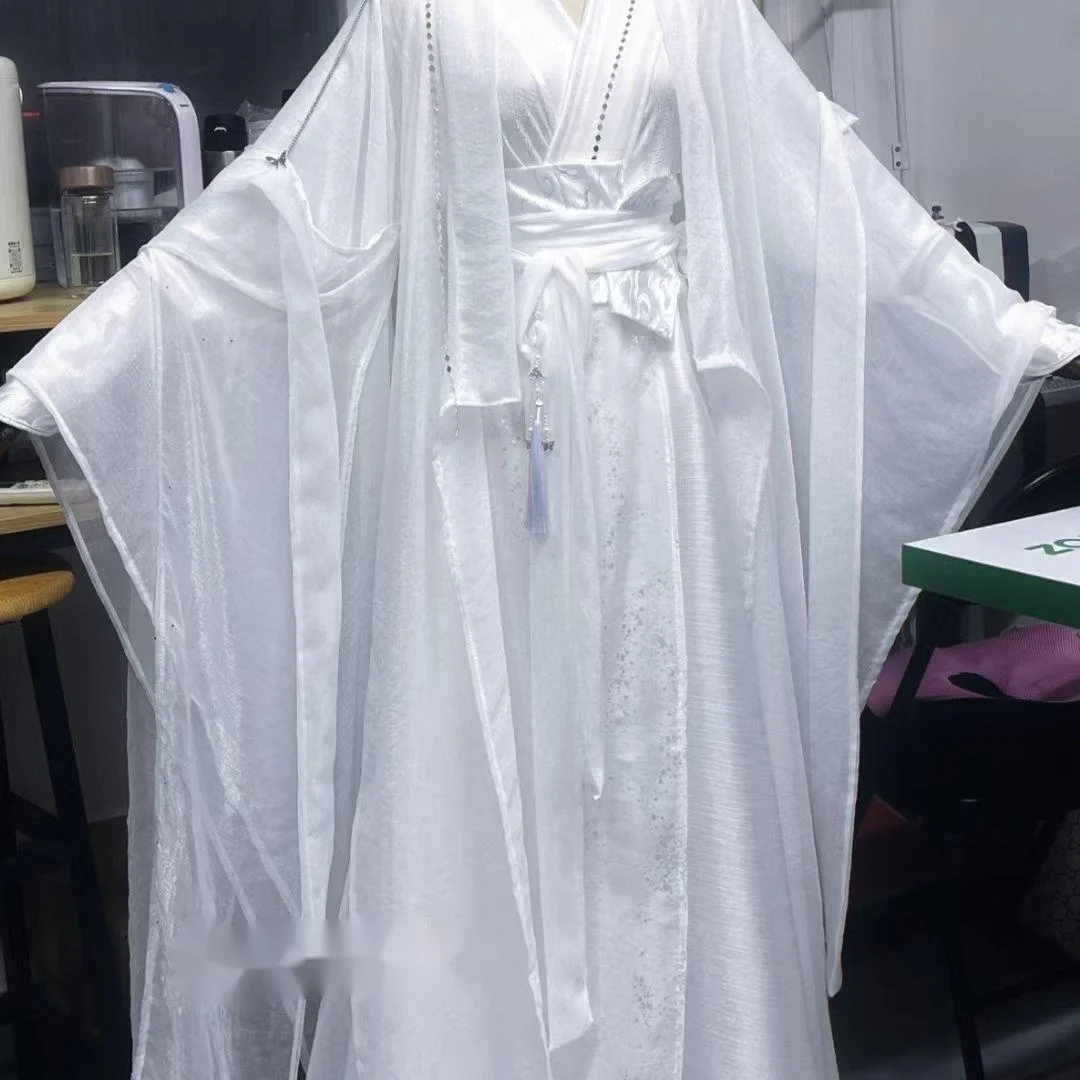 Белый костюм в древнем стиле Tian Guan Ci Fu Xie Lian для выступления старинном