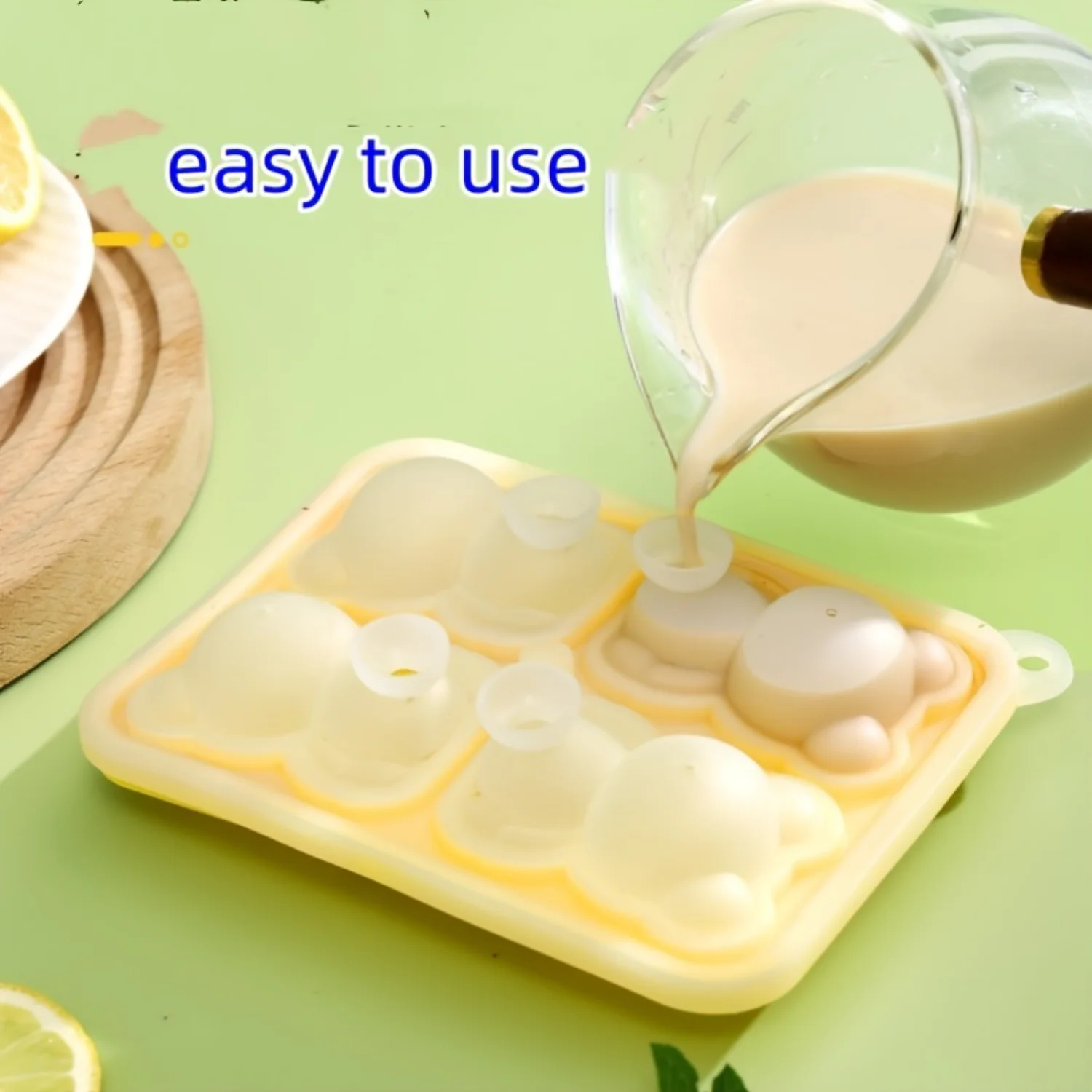 Bear shape ice cube molds