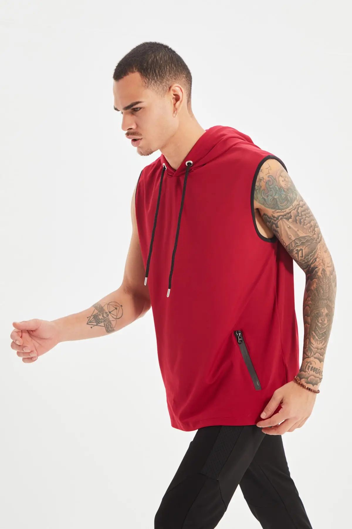 

Trendyol Male Regular Hooded Vest TMNAW22AL0024