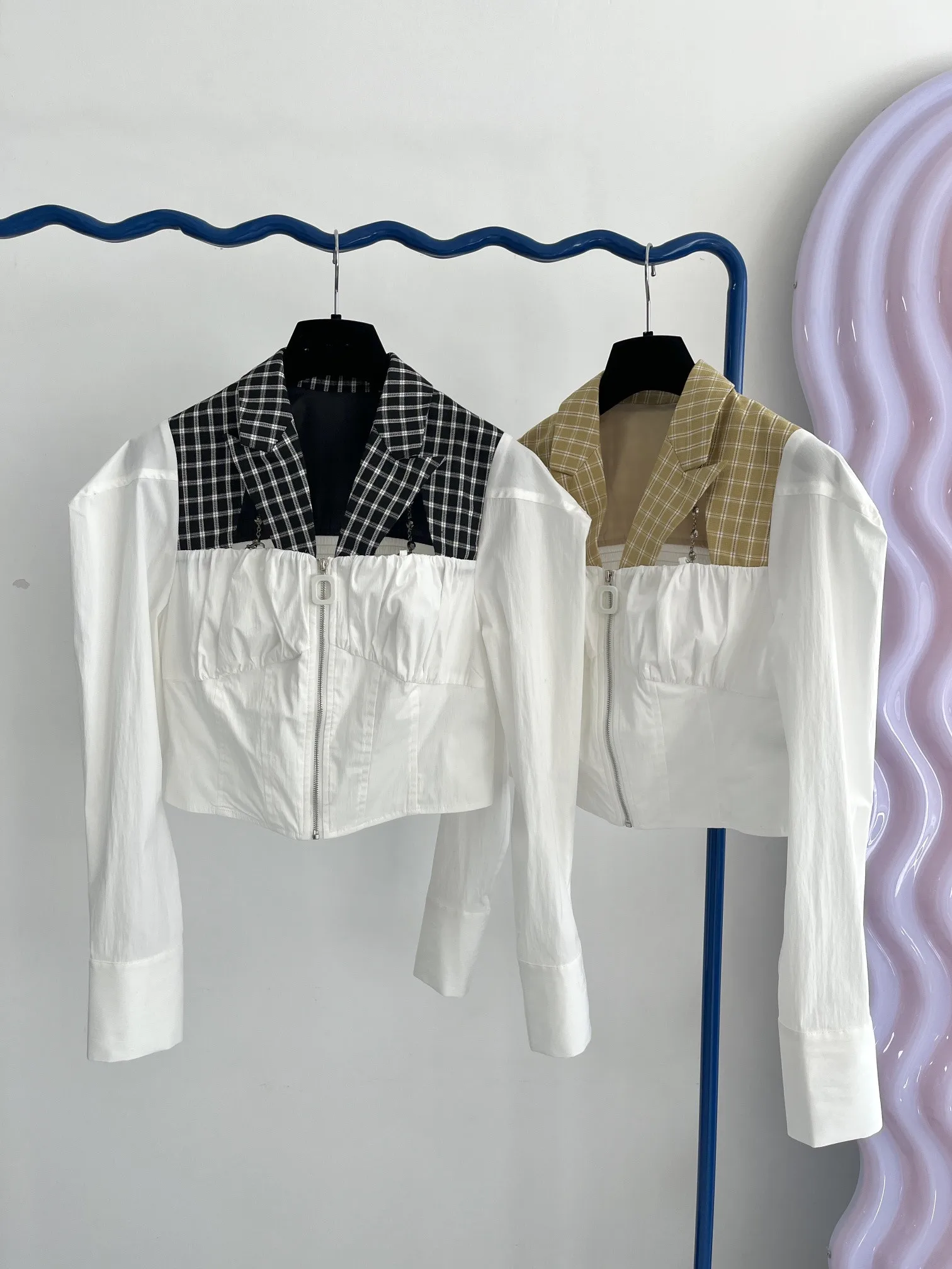 

2022 spring and summer new women's Plaid chain hollowed out shirt