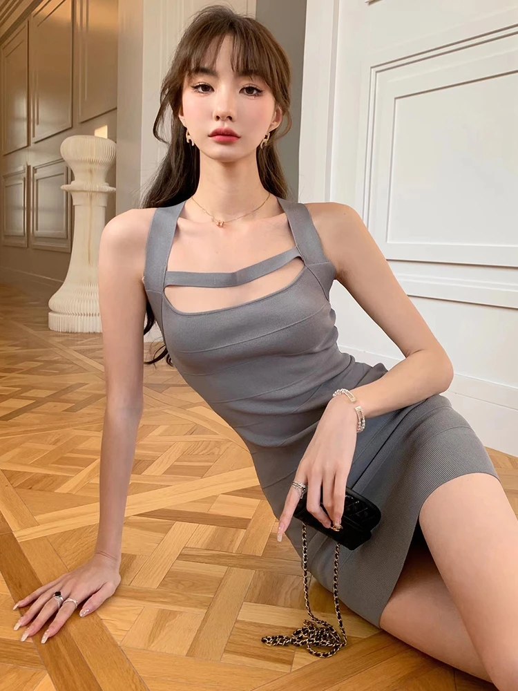 

Sexy Cross Bandage Backless Sheath Knitted Dresses Women Fashion Summer Sleeveless Mini Dress Ladies Chic Nighclub Party Dress