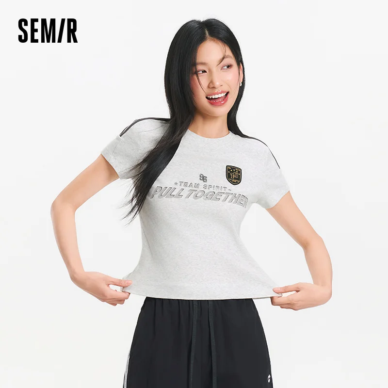 Фото Женская футболка Semir 2026: укороченная, приталенная, с принтом, в стиле ретро, американский спортивный стиль, повседневная №4