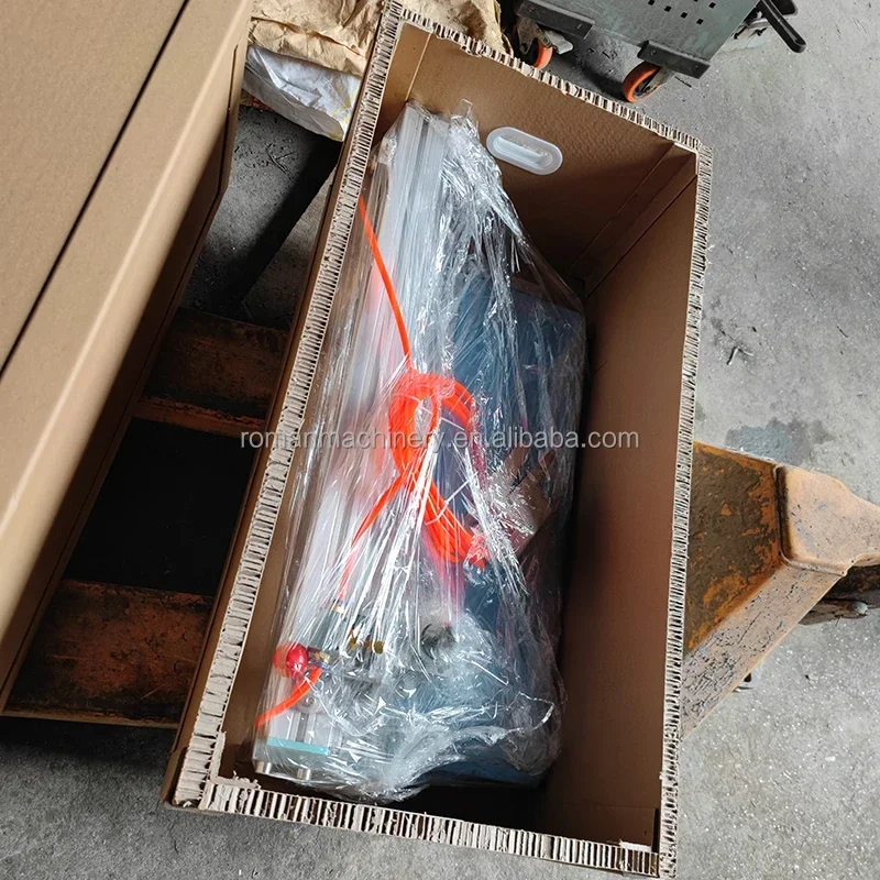 Пневматическая машина для обработки канавок картона долбежная серых досок