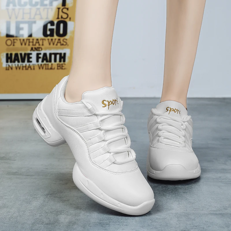 Sneakers Ladies Walking Shoes Comfortable Leisure Air Cushion Heightening Lightweight Outdoor Sports Dance Shoes White