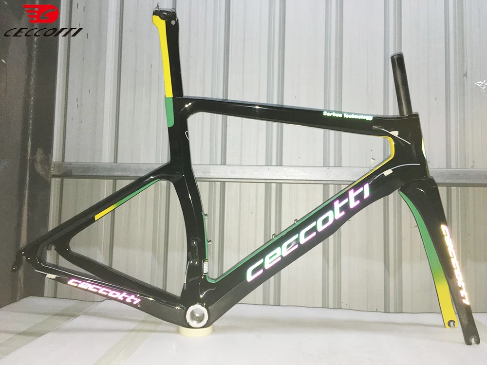 

Сбалансированная стоимость велосипеда и стоимость доставки от магазина велосипедов Ceccotti