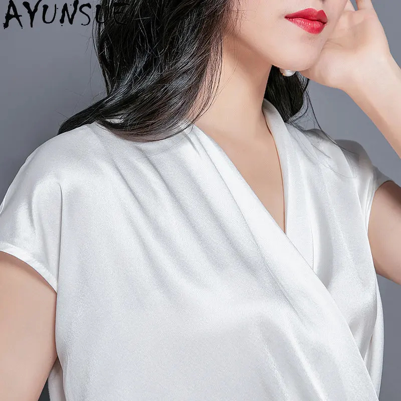 

Футболка женская из шелка тутового шелкопряда с коротким рукавом и V-образным вырезом