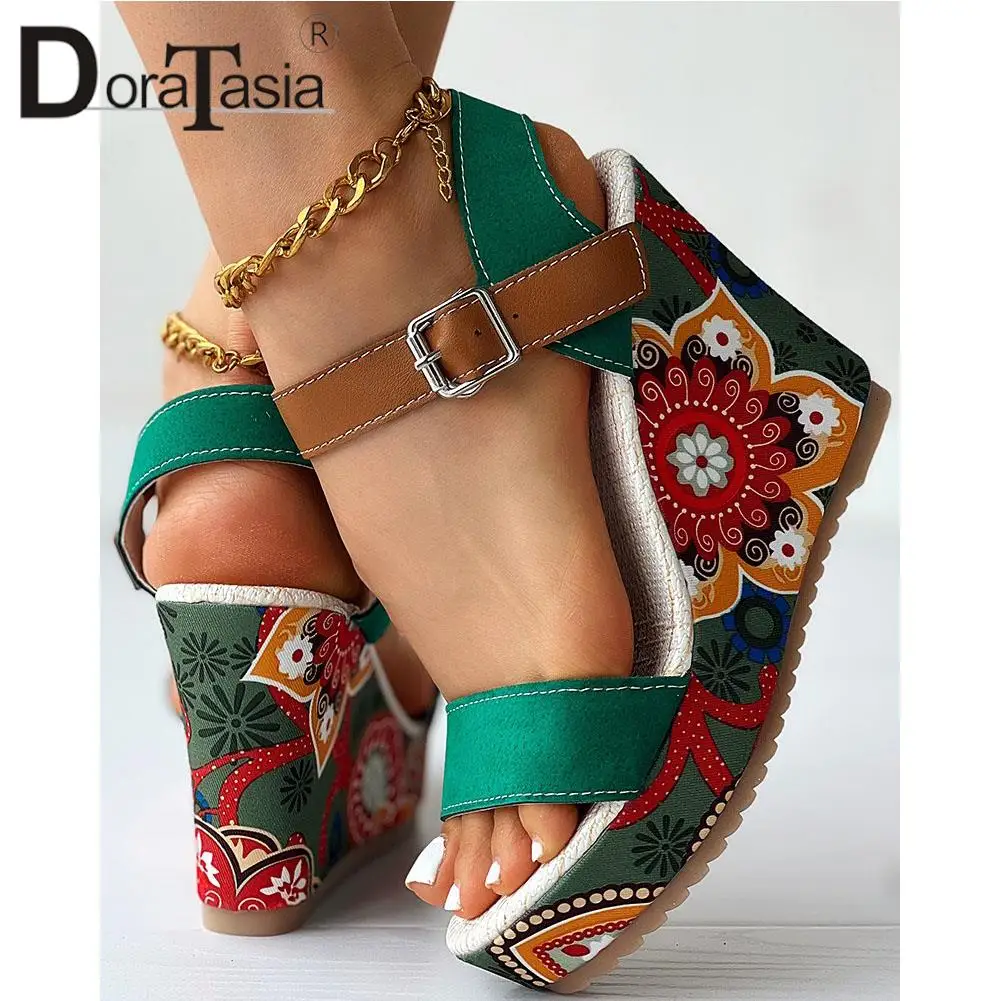 Brand New Female Platform Buckle Sandals Fashion Floral Print Wedges High Heels women's Sandals Casual Party Woman Shoes