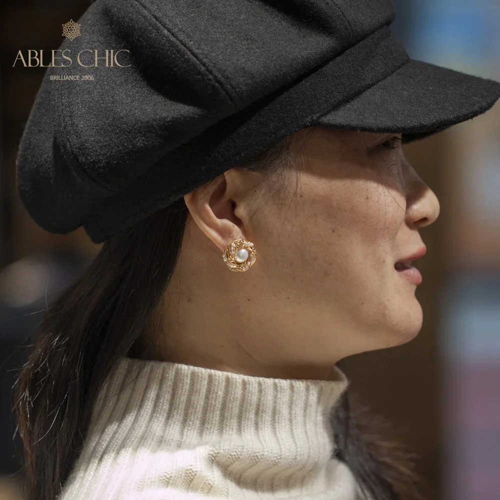 Серьги-гвоздики женские с жемчугом в стиле барокко