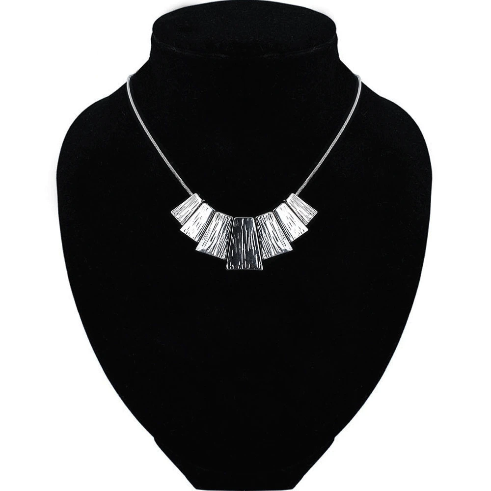 

New Same Design Geometrical Alloy Accessories Collar Choker Necklaces For Women Statement Jewelry