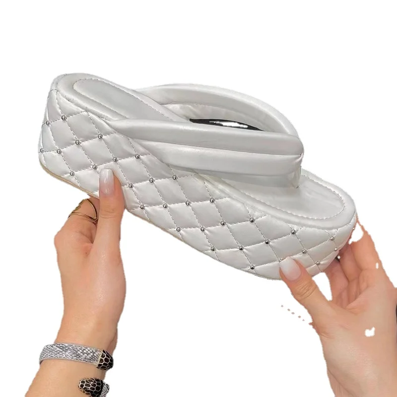 New Summer Women Flip Flops Wedges Fashion Crystal Platform Sandals Female Outwear Slippers Plus Size 36-43 Casual Beach Slipper