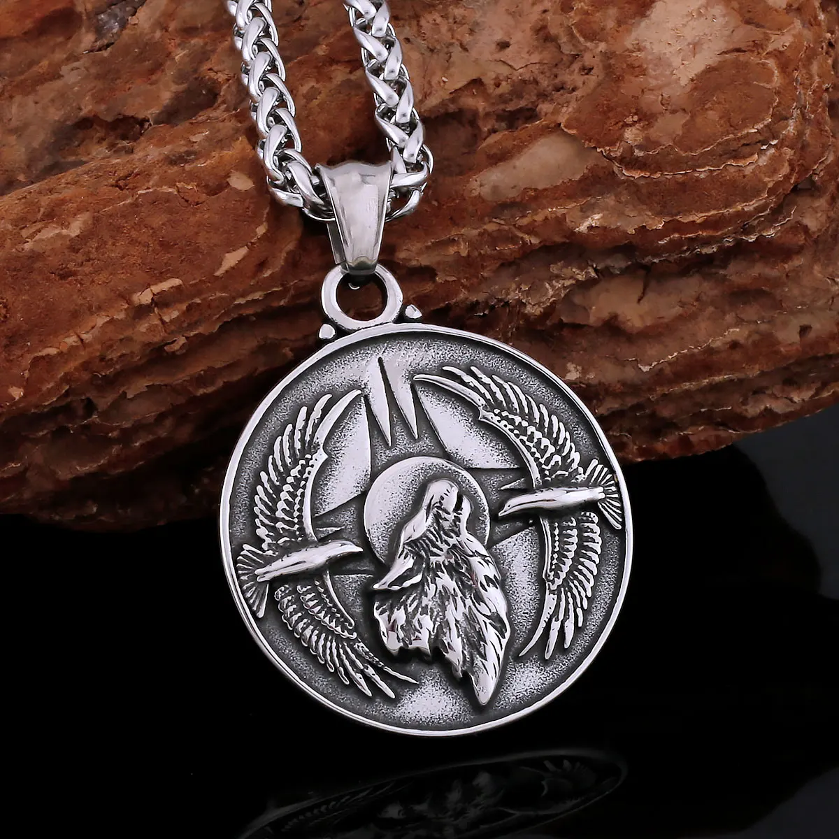 

Odin Vintage Viking Valknut Animal Stainless Steel Necklace Nordic Vintage Fashion Rune Scandinavian Jewelry Amulet Pendant