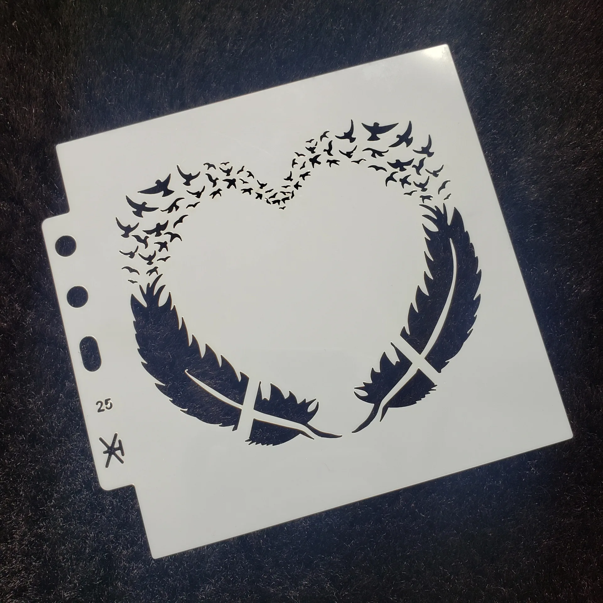 

13*13 Feather heart Layering Stencils for Diy scrapbook/photo album Decorative Embossing spray painting tool graffiti decor