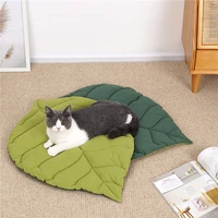 Leaf Shape Soft Dog Bed Mat Soft Crate Pad Machine Washable Mattress for Large Medium Small Dogs and Cats Kennel Pad