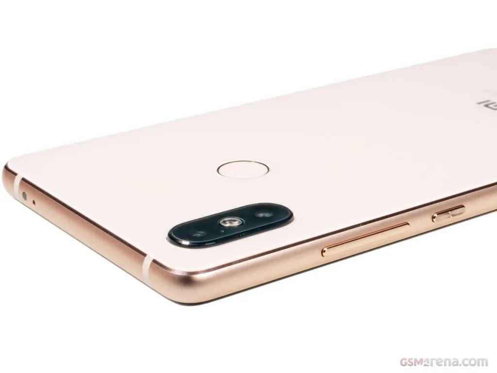 Смартфон Xiaomi MI 8 SE Snapdragon 710 3120 мАч быстрая зарядка 18 Вт | Мобильные телефоны и