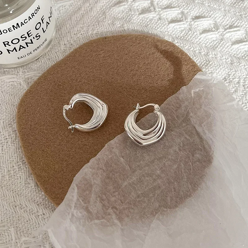 Предотвращает аллергию серебряный цвет рандомные серьги для женщин новая модная