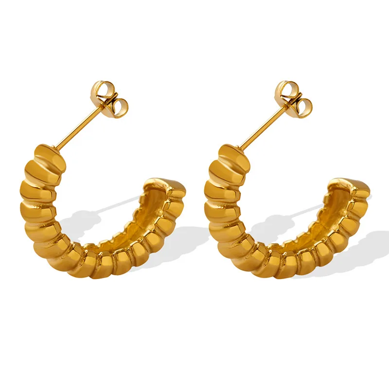 

Fashionable European Stainless Steel Gold-plated Earrings for Women C-shaped Earrings Retro Forged Simple Geometric Earrings