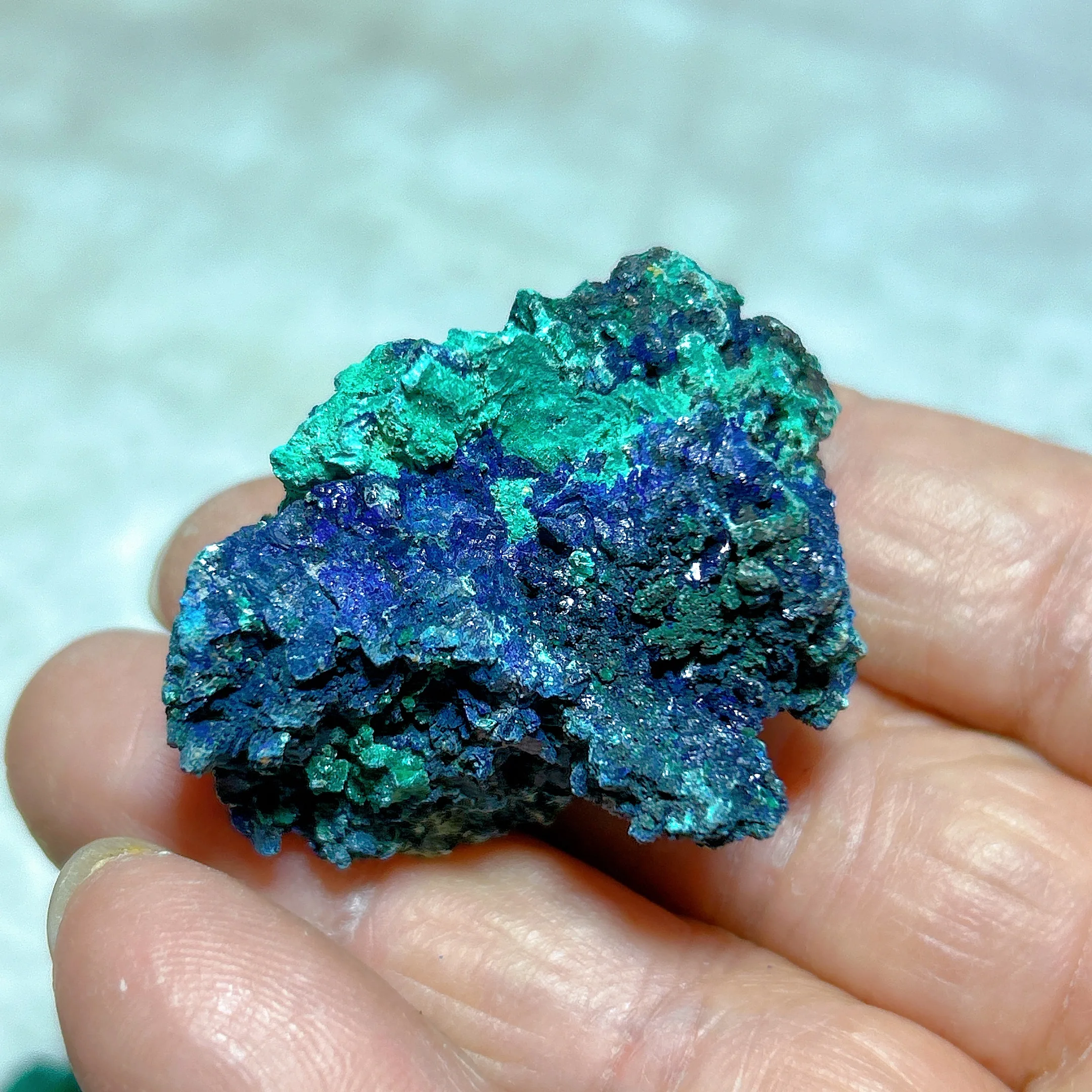 Исцеляющие высококачественные натуральные кристаллы хризоколла с азуритовым