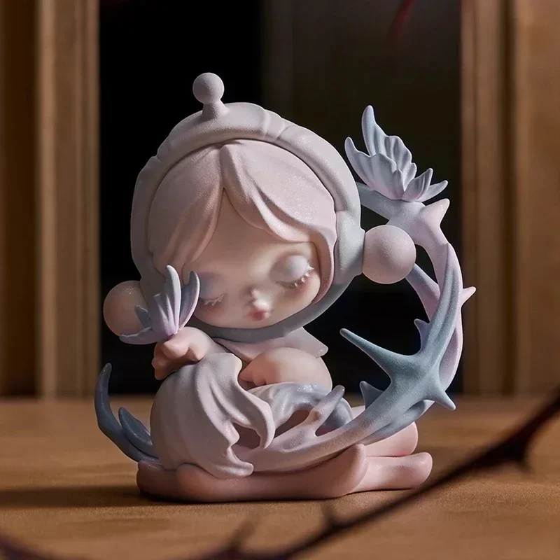 Фото POP MART SKULLPANDA The Paradox Series Оригинальная коллекционная серия Mystery Box (слепая коробка) — игрушки, куклы, милые настольные украшения, подарок №3
