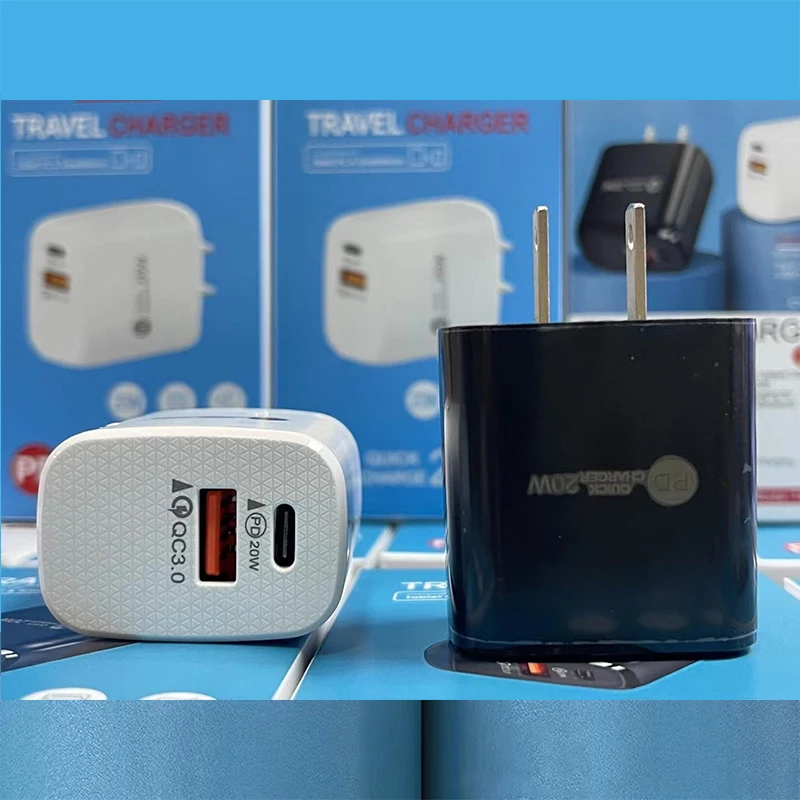 Зарядное устройство с двумя портами USB Type-C и поддержкой быстрой зарядки 20 Вт