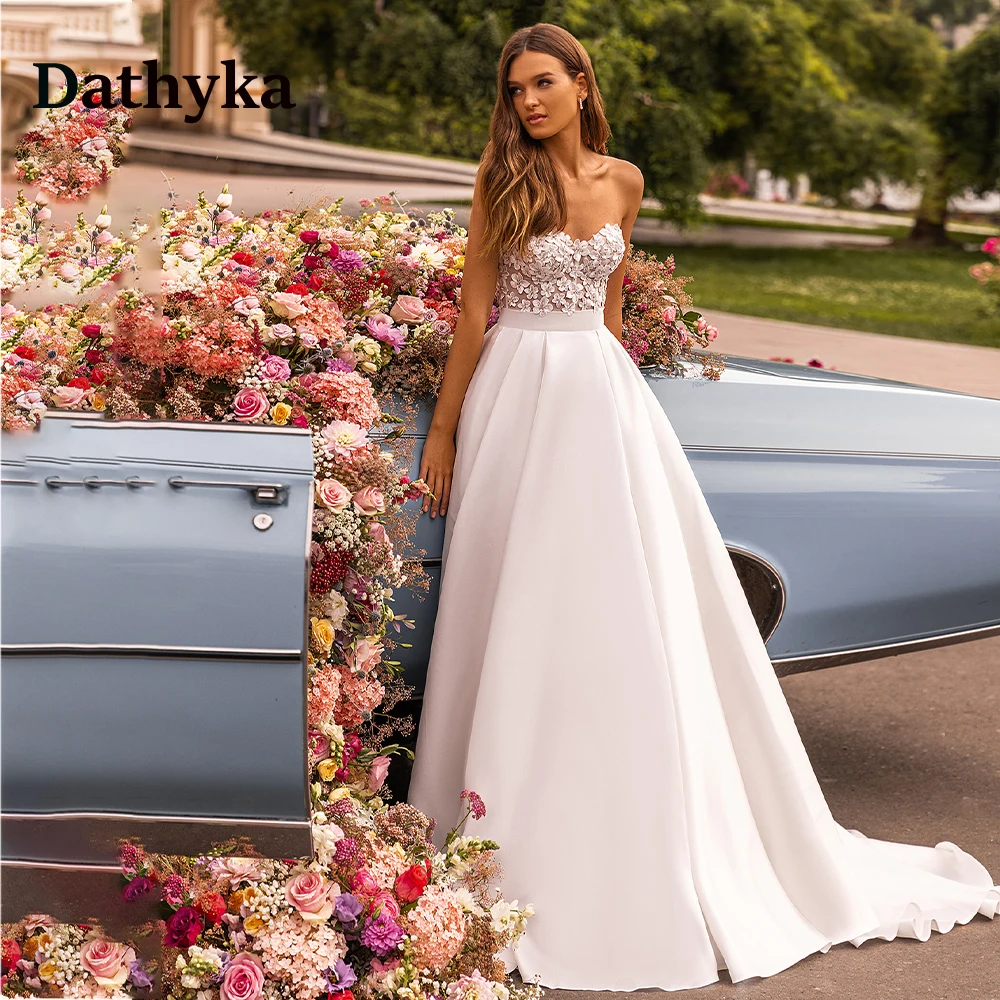

Dathyka Classic Strapless Satin Wedding Dress For Women Sleeveless Lace Appliques Robe De Soirée De Mariage Dropping Shipping