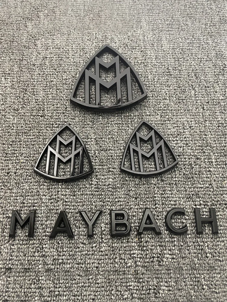 Знак майбаха на капоте