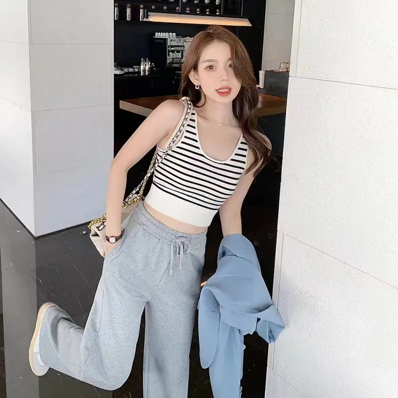 

2022 new sling spice design sense tank top female with niche sling female fashion