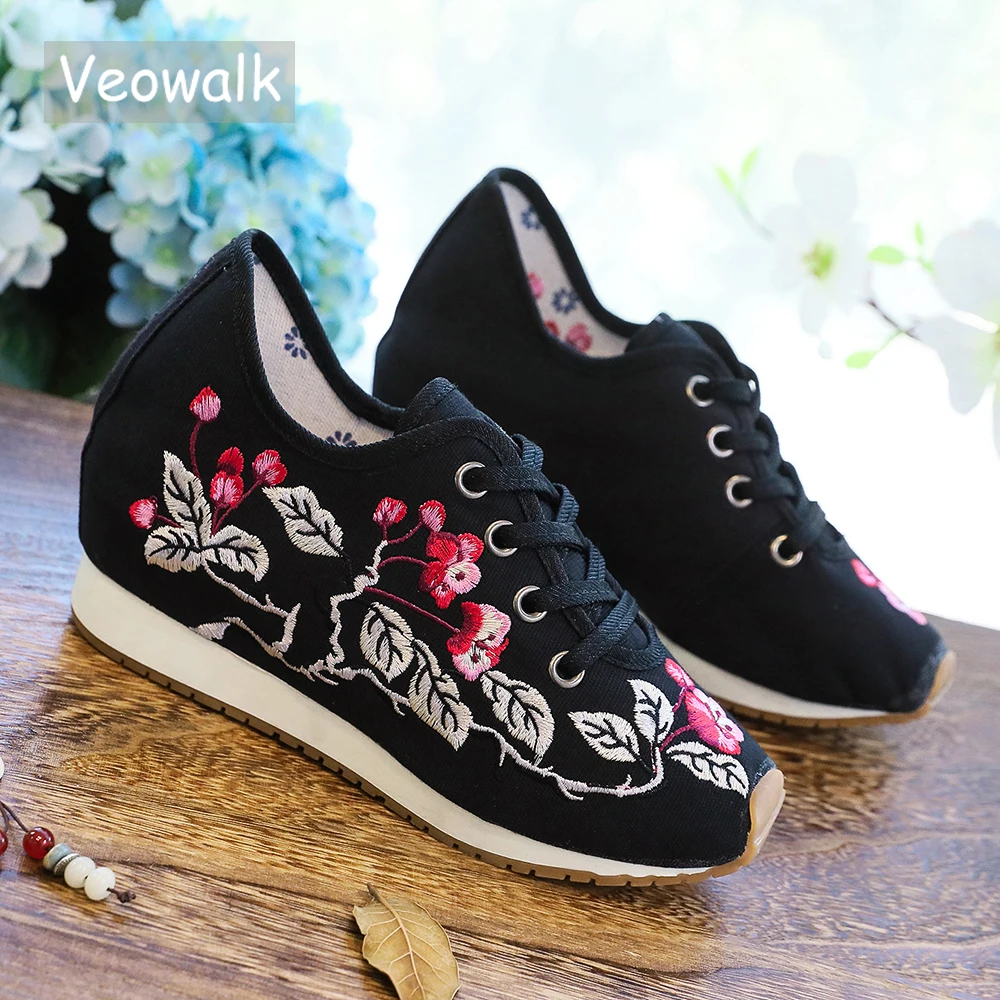 

Veowalk Leaves Embroidered Women Canvas Sneakers, Low Top Lace Up Ladies Hidden Platform Casual Shoes Embroidery Creepers