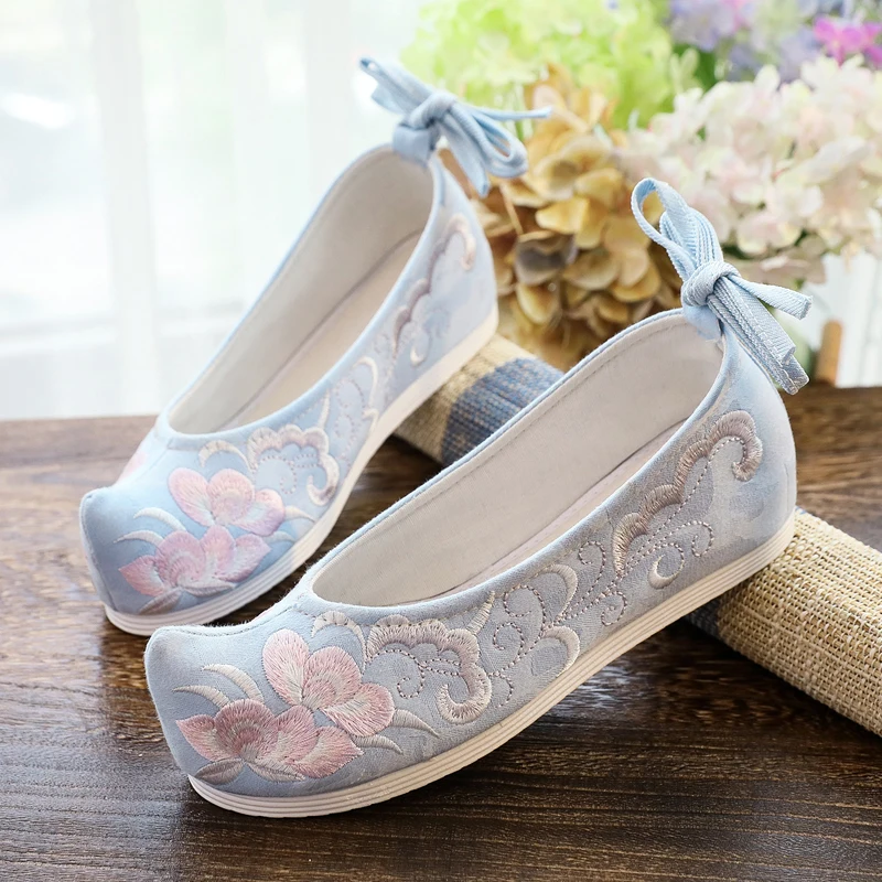 

Embroidered Floral Hidden Heels Pointed Toes Shoes Chinese Traditional Hanfu Ancient Women Flats Lolita Ankel Bandage Oriental