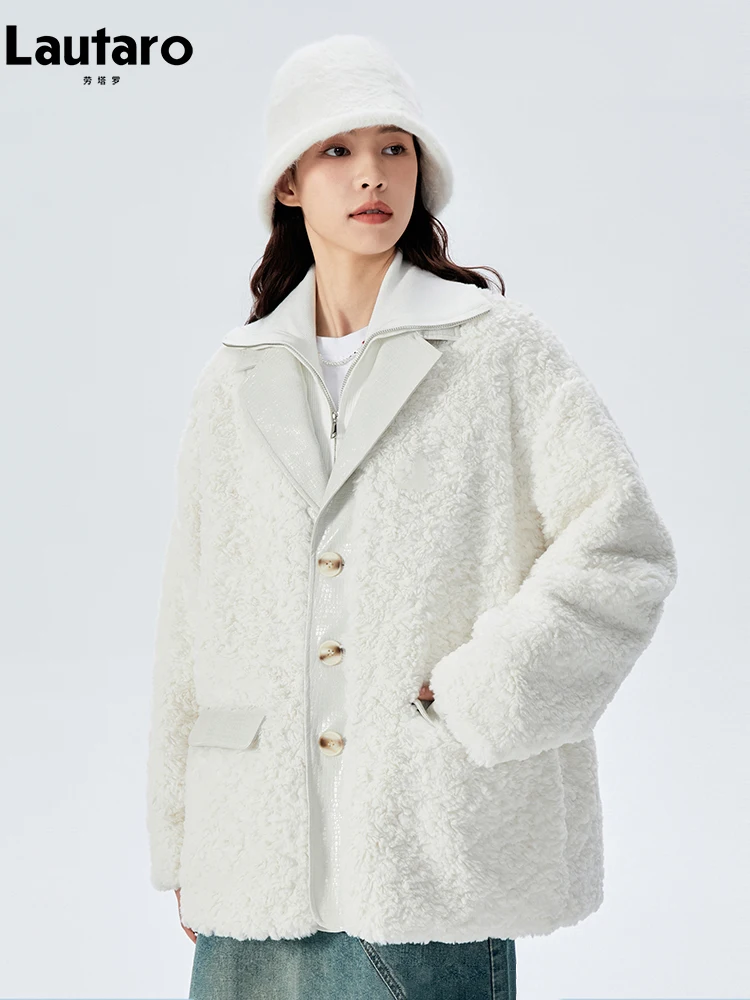 

Lautaro Winter Loose Warm Soft White Crocodile Print Pu Leather Patchwork Faux Fur Coat Women Single Breasted Fluffy Jacket 2023