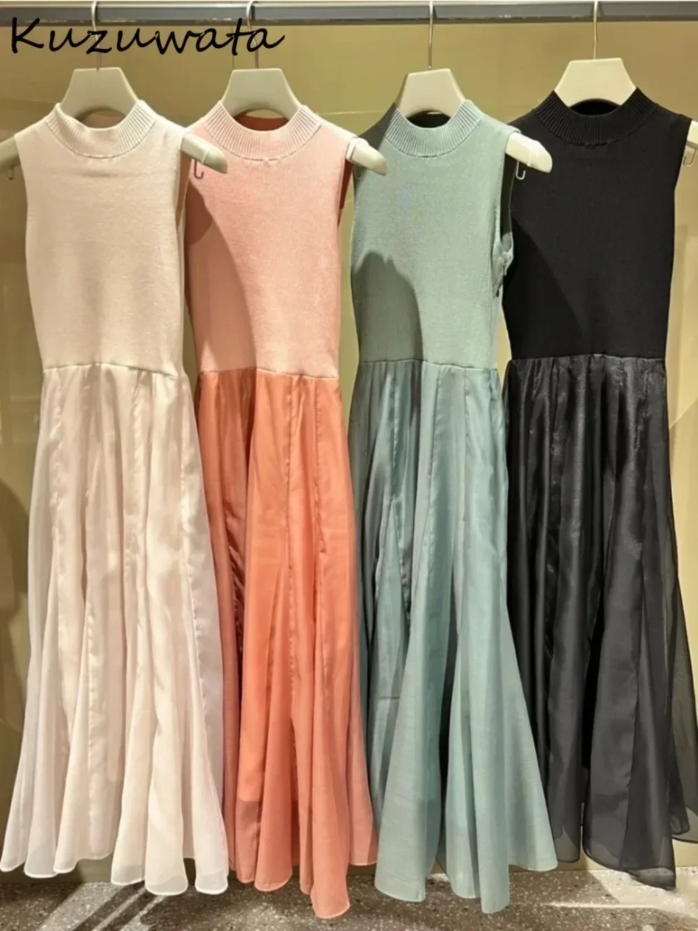 Kuzuwata милые элегантные платья средней длины без рукавов с круглым вырезом вязаный