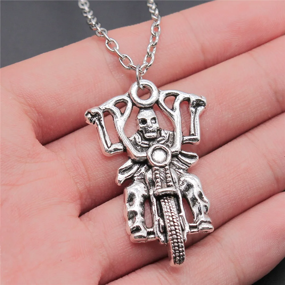 

Dropshipping 2 Colors 44x28mm Motorcycle Skull Pendant Necklace For Women Men Long Chain Necklace Jewelry Accessories